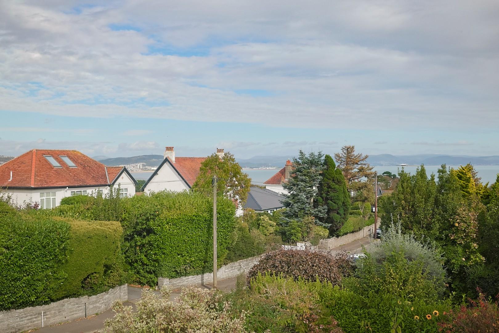 West Cross Lane, West Cross, Mumbles, Swansea, SA3 5LU